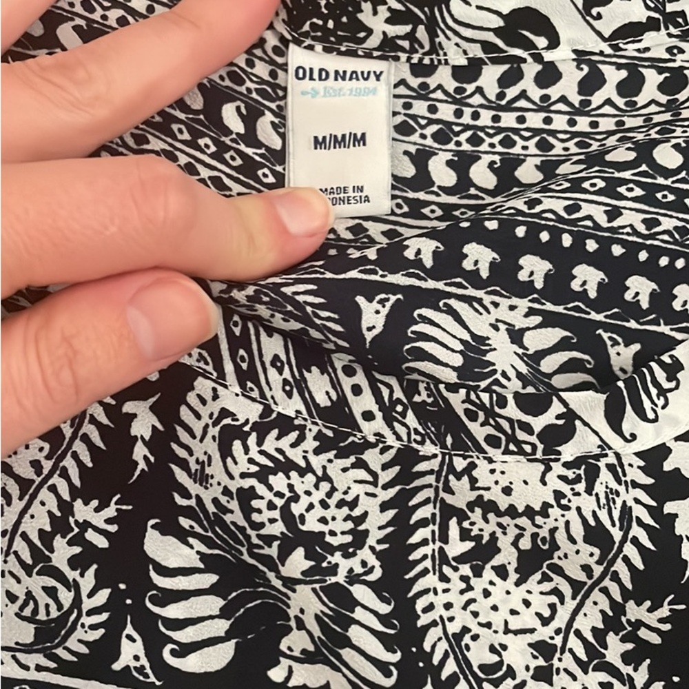 Old Navy Navy Paisley Print Size M